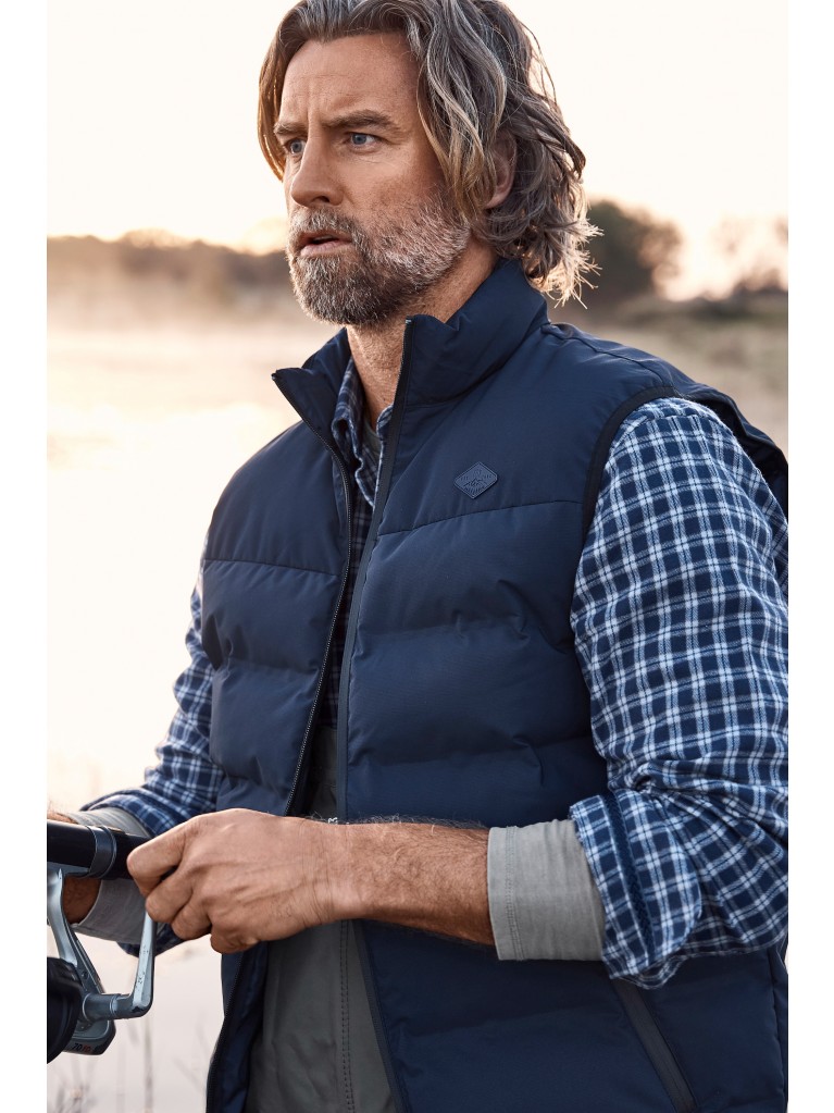 Γιλέκο καπιτονέ με όρθιο γιακά και ραμμένο σήμα στο στήθος, JP1880